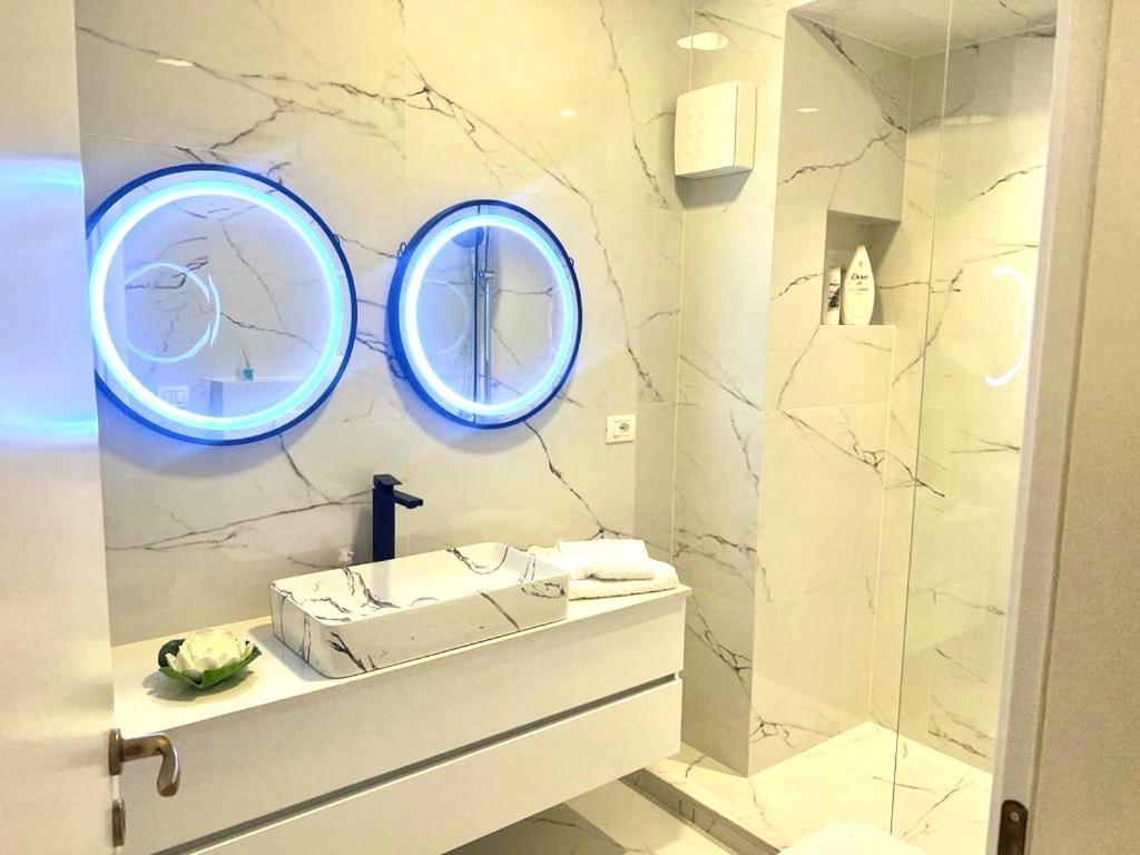 Durres Currila Modern Luxury Stunning Beach Views Exterior foto