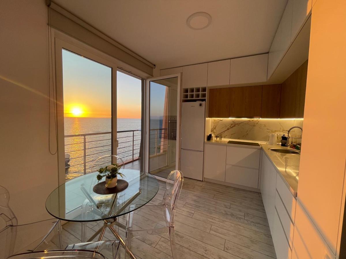 Durres Currila Modern Luxury Stunning Beach Views Exterior foto